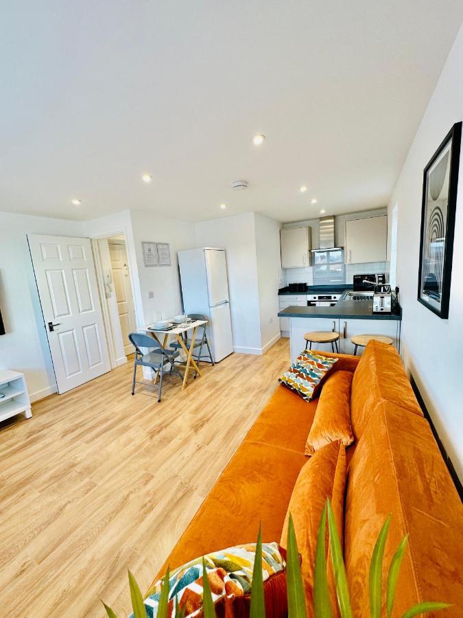 Private Parking Stylish Great Location Lägenhet Guildford Exteriör bild