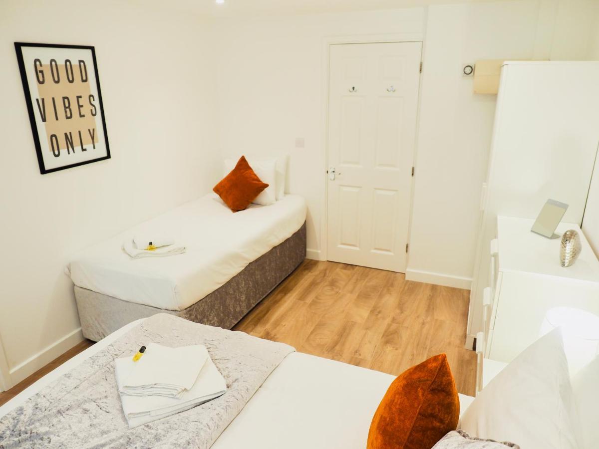 Private Parking Stylish Great Location Lägenhet Guildford Exteriör bild